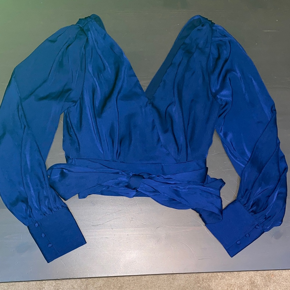 Banana Republic Cross Front Blue Cropped Blouse Size 8 - Picture 2 of 7